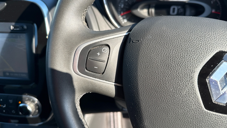 Renault Captur 1.5 dCi 90 Iconic 5dr EDC Diesel Hatchback